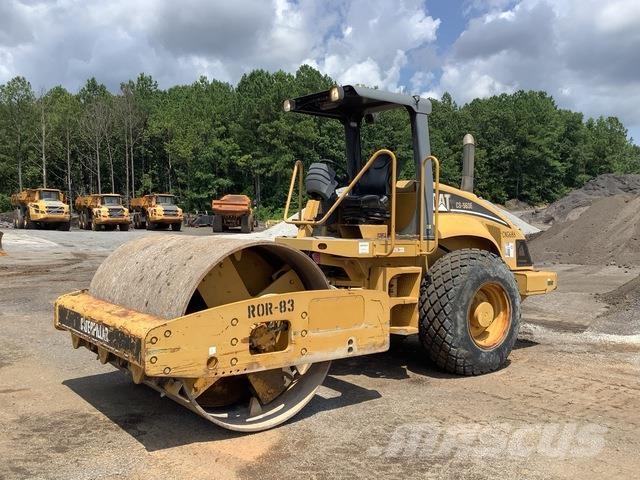 CAT CS-563E Single drum rollers