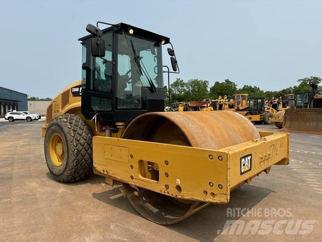 CAT CS-66B Single drum rollers