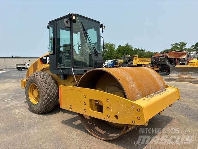 CAT CS56 Single drum rollers