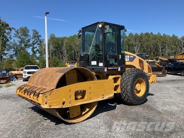 CAT CS56 Single drum rollers