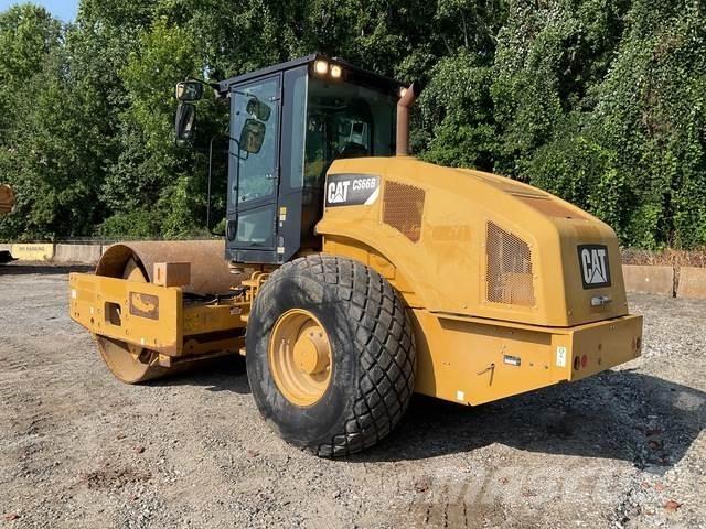 CAT CS66B Single drum rollers