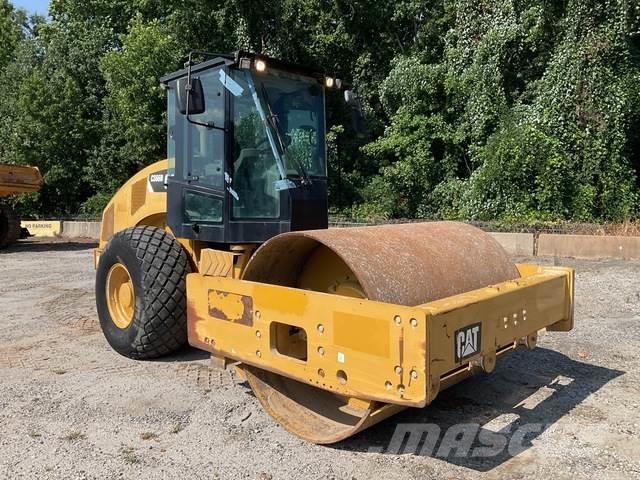 CAT CS66B Single drum rollers
