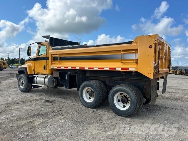 CAT CT681SG Dump Trucks