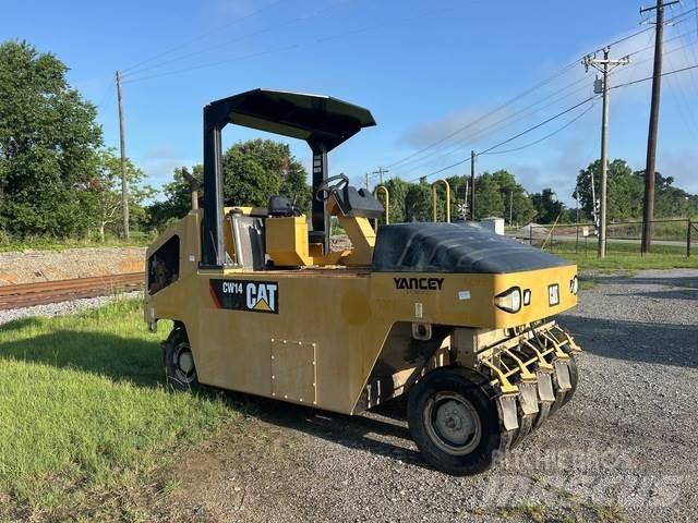 CAT CW14 Pneumatic tired rollers