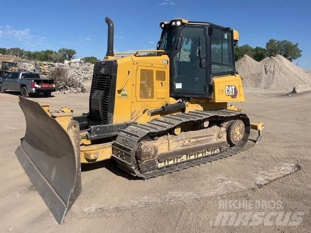 CAT D4 Crawler dozers