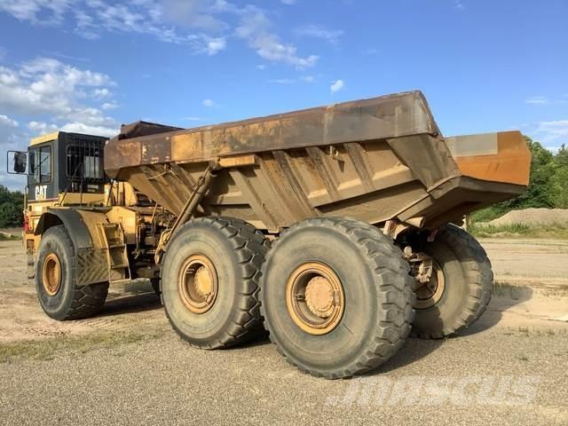 CAT D400E Articulated Dump Trucks (ADTs)