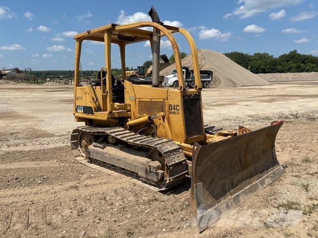 CAT D4C Crawler dozers