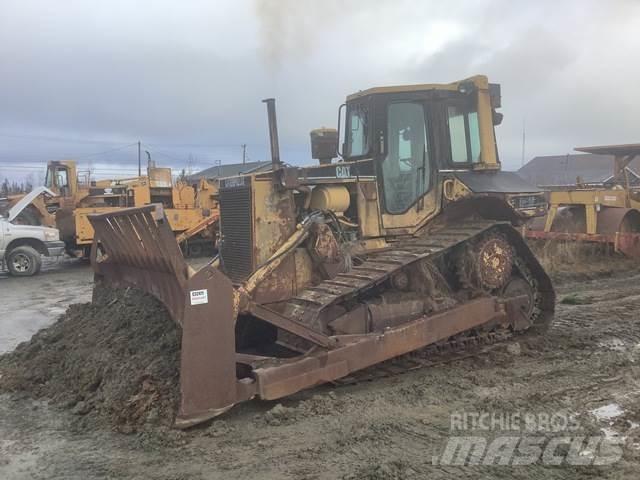CAT D6 Crawler dozers