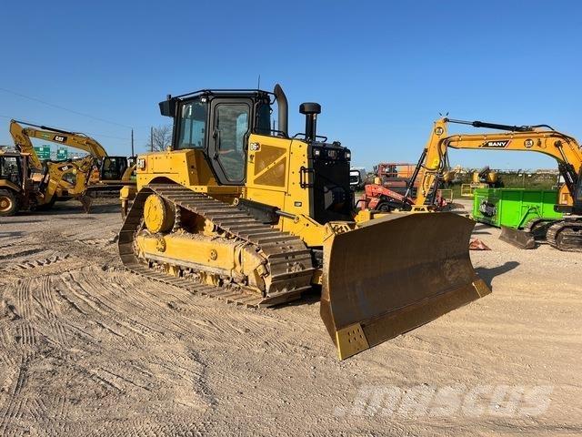 CAT D6 XE LGP Crawler dozers