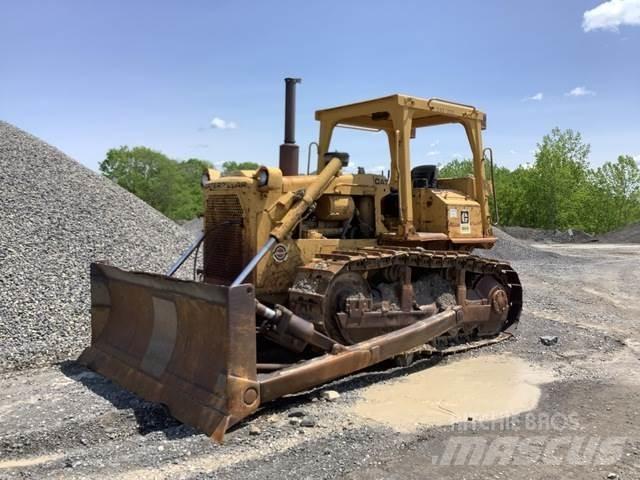 CAT D6D Crawler dozers