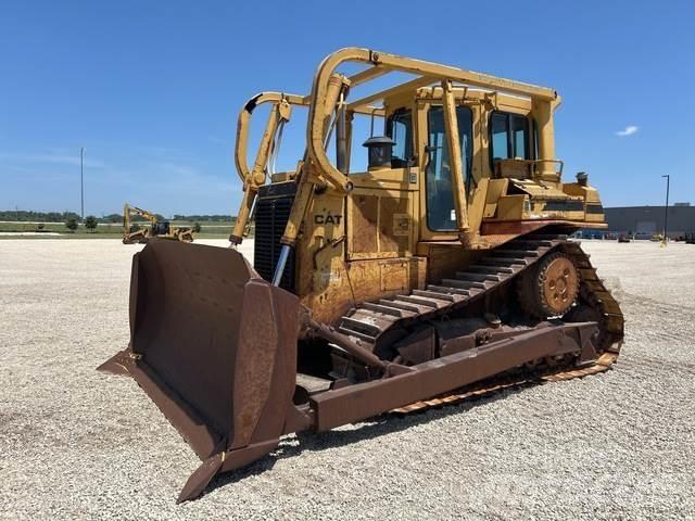 CAT D6H Crawler dozers