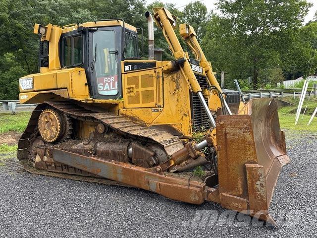 CAT D6T XL Crawler dozers