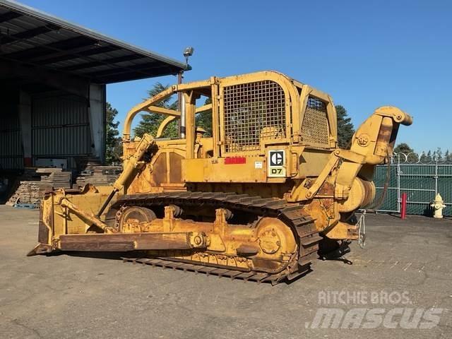 CAT D7 Crawler dozers