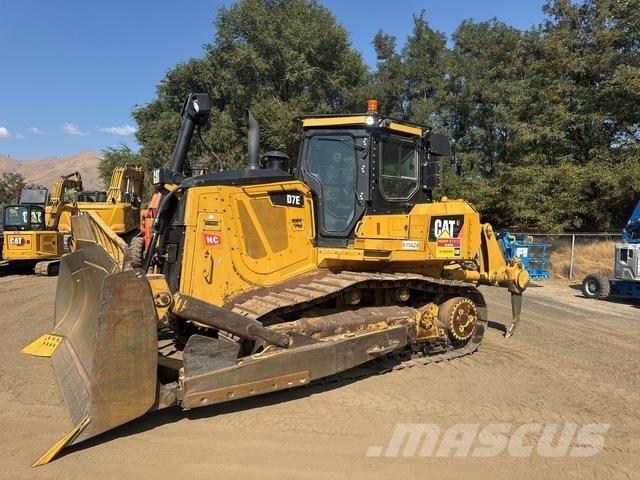 CAT D7E Crawler dozers