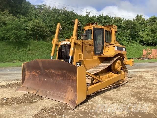 CAT D7H Crawler dozers