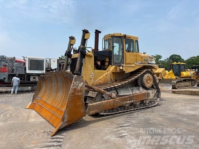 CAT D8L Crawler dozers