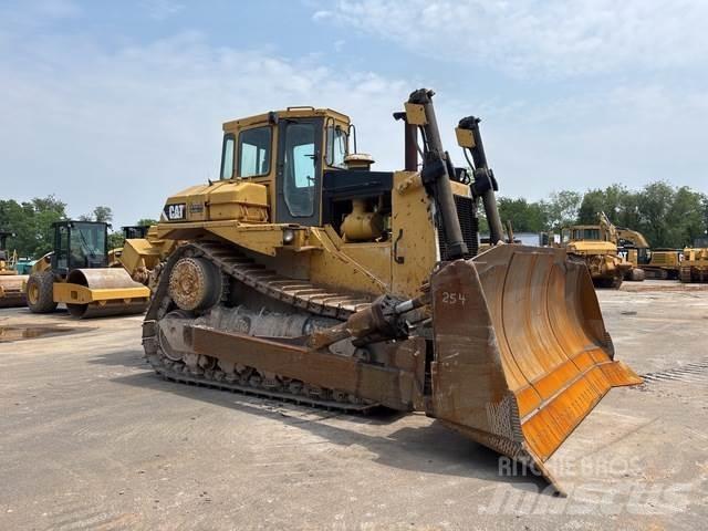 CAT D8L Crawler dozers