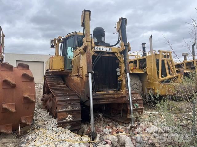 CAT D8R Crawler dozers