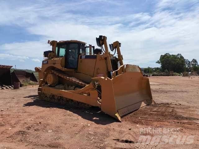 CAT D8T Crawler dozers