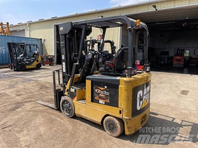 CAT E5000 Electric Forklifts