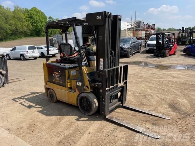 CAT E5000 Electric Forklifts