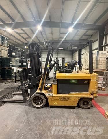 CAT E8000 Electric Forklifts