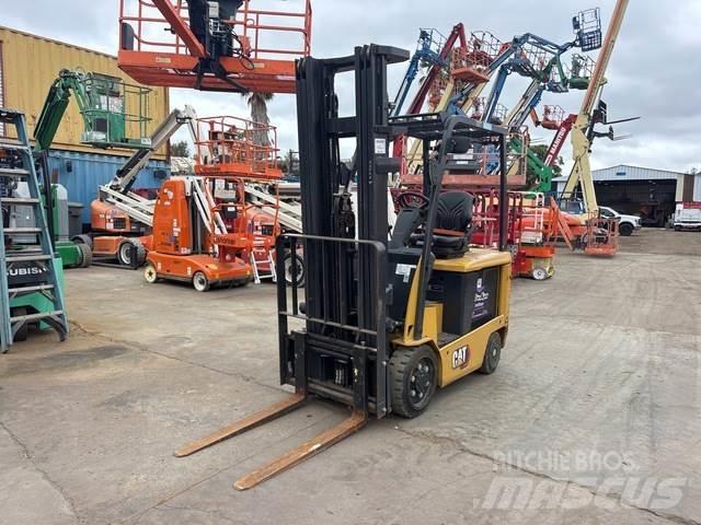 CAT EC25N Electric Forklifts