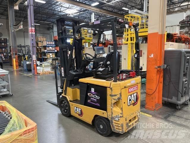 CAT EC25N Electric Forklifts