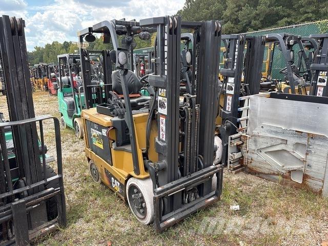 CAT EC25N2 Electric Forklifts