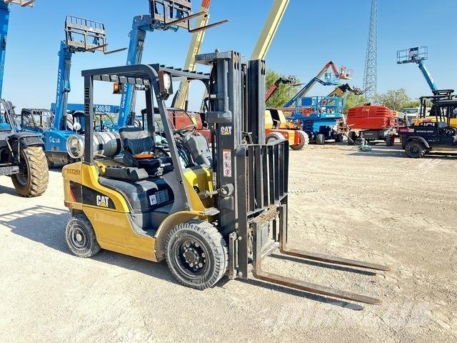 CAT GP25N Misc Forklifts