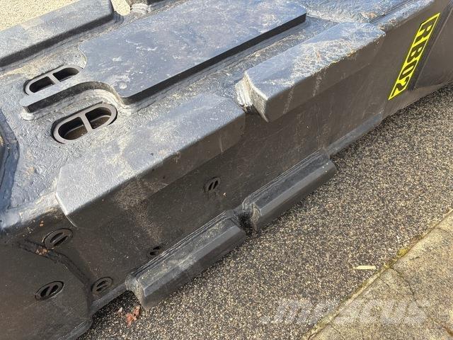 CAT H180ES Hammers / Breakers