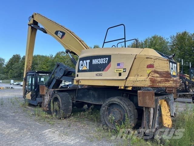 CAT MH3037 Waste / Industry Handlers