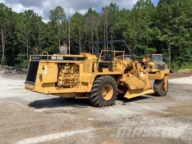 CAT RM-250C Soil Compactors