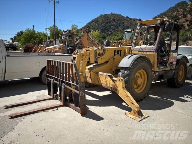 CAT TH83 Telescopic Handlers