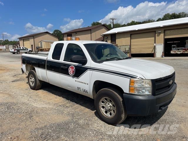 Chevrolet 1500 Pickup Trucks