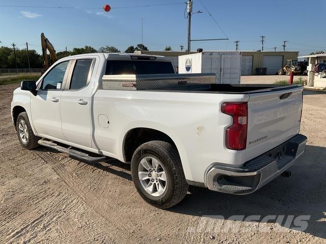 Chevrolet 1500 Pickup Trucks