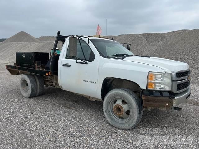 Chevrolet 3500 Flatbed Trucks