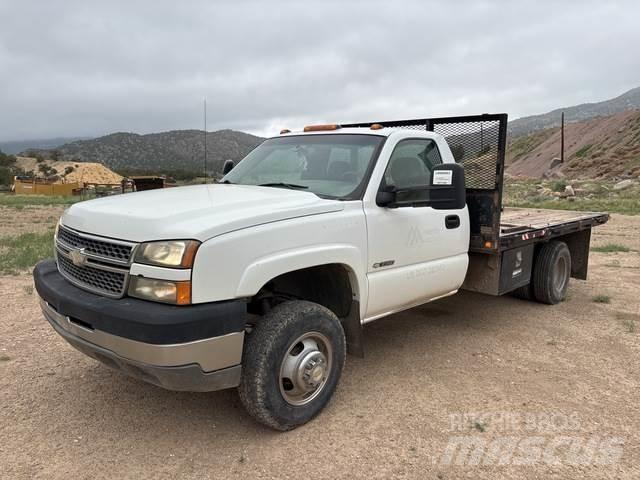 Chevrolet 3500 Flatbed Trucks