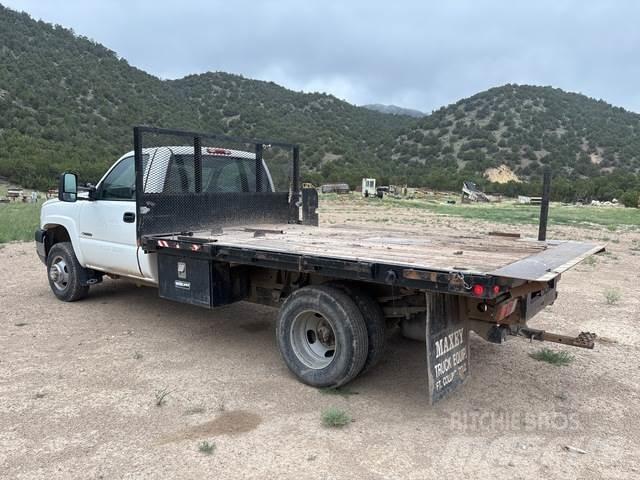 Chevrolet 3500 Flatbed Trucks