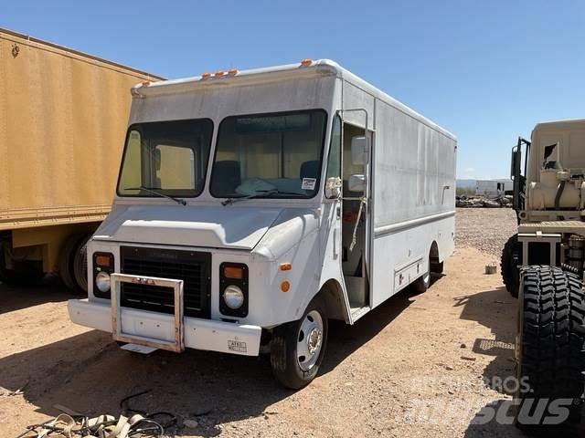 Chevrolet P30 Box body