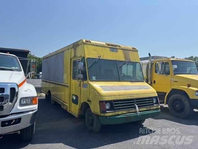 Chevrolet P30 Box body