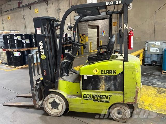 Clark ECW30 Electric Forklifts