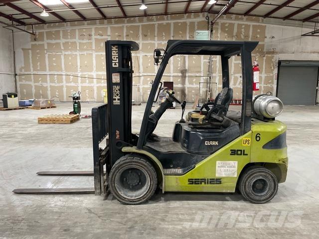 Clark S30L Electric Forklifts