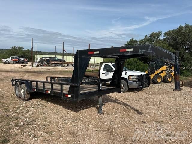 CM  Flatbed Trailers
