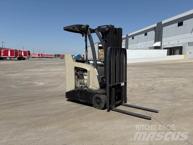 Crown RC5500 Electric Forklifts