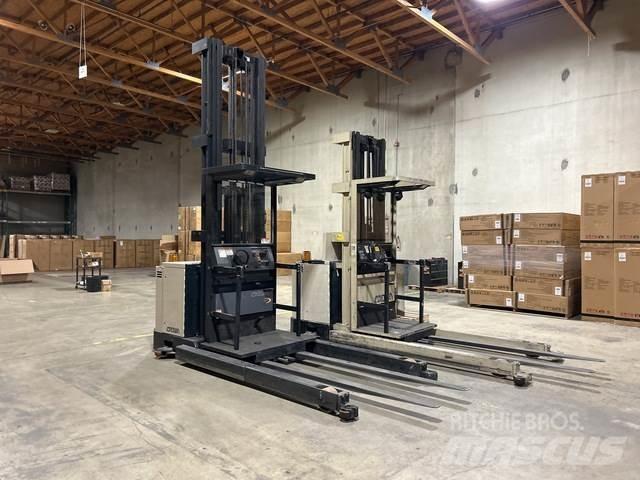 Crown SP Medium lift order picker