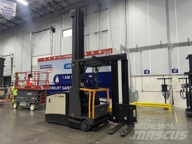 Crown TSP6500 Electric Forklifts