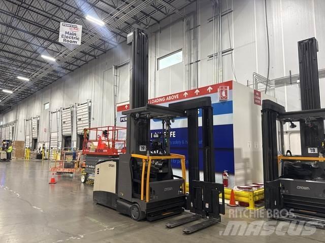 Crown TSP6500 Electric Forklifts