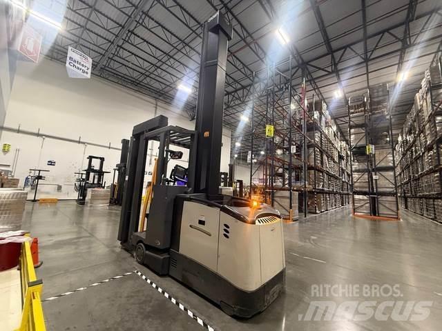 Crown TSP6500 Electric Forklifts