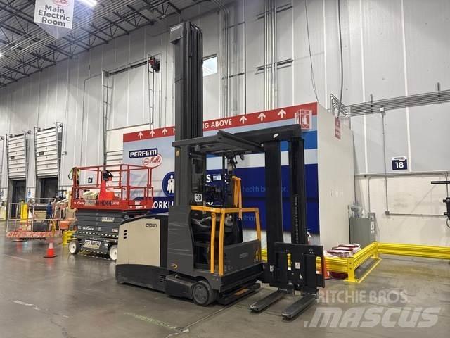 Crown TSP6500 Electric Forklifts